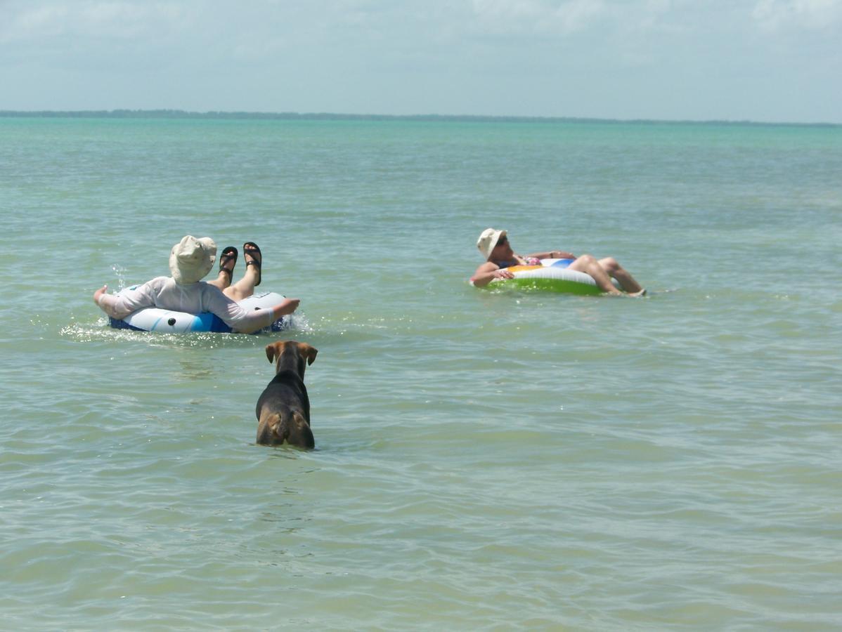 Serenity Sands Corozal Luaran gambar